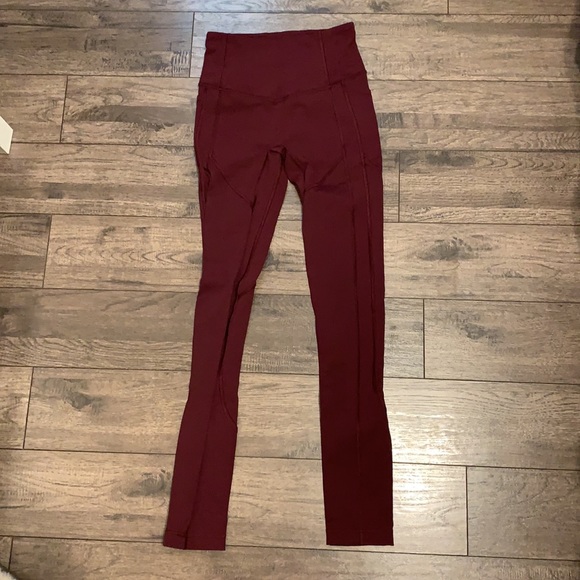 BNWOT Lululemon All The Right Places - Picture 2 of 3